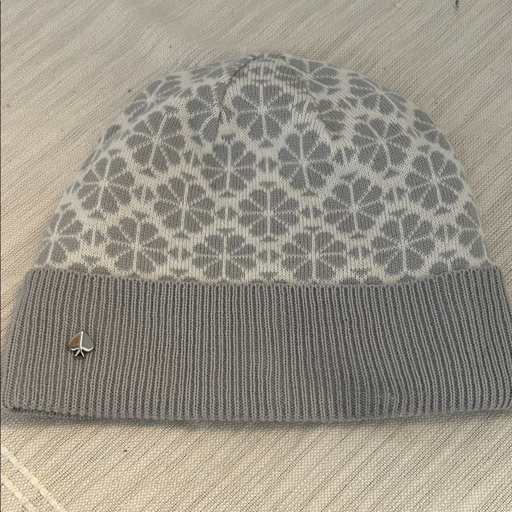 kate spade- Gray Spade Logo Beanie with Silver Spade Logo, OS